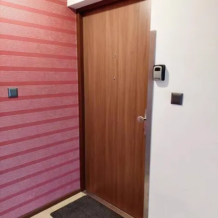 Gemütliche Stadtwohnung In Klagenfurt Apartamento